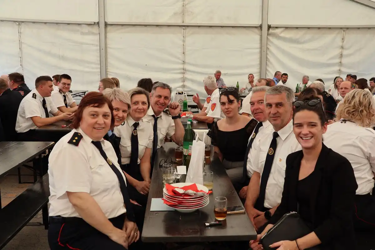 DVD Totovec obilježio 100 godina 2024 (20) DVD Totovec obilježio 100 godina 2024 (20)