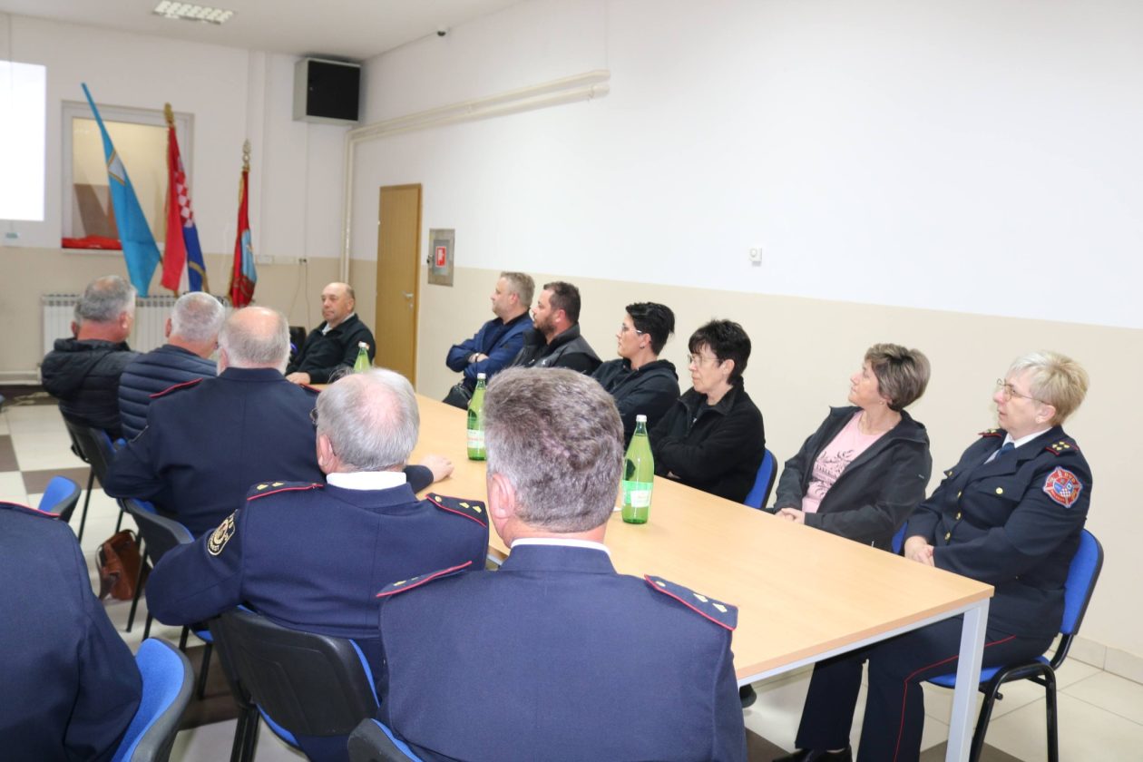 DVD VULARIJA (16) DVD VULARIJA (16)