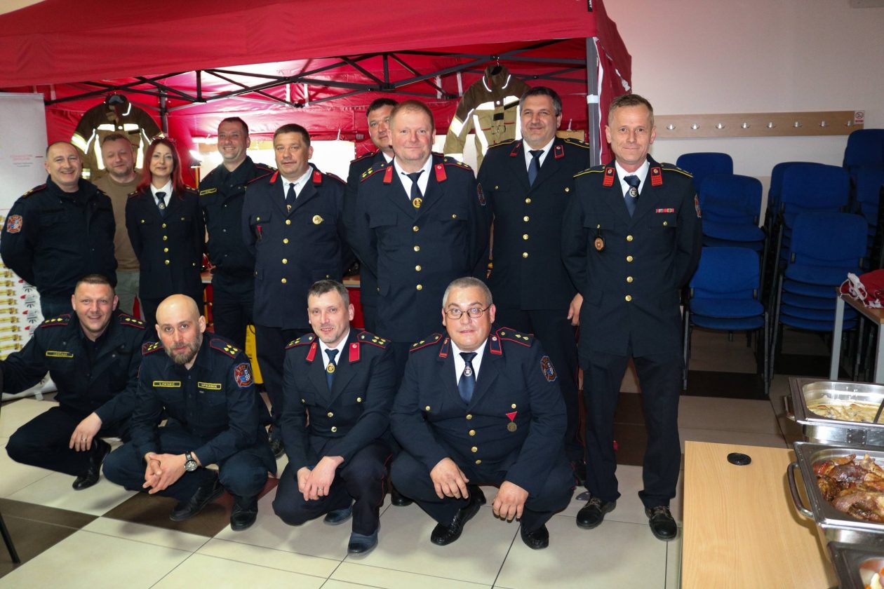 DVD VULARIJA (8) DVD VULARIJA (8)