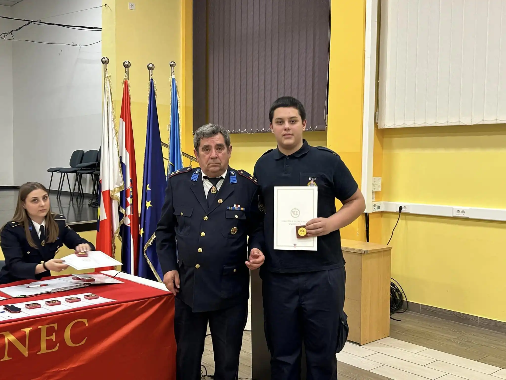 DVD Vratišinec, skupština (28) DVD Vratišinec, skupština (28)