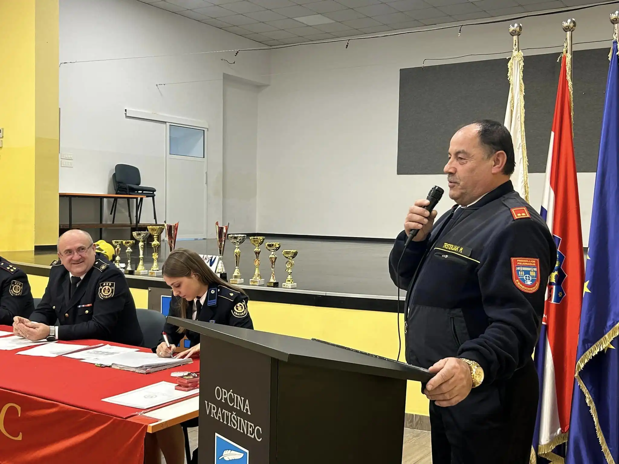 DVD Vratišinec, skupština (31) DVD Vratišinec, skupština (31)