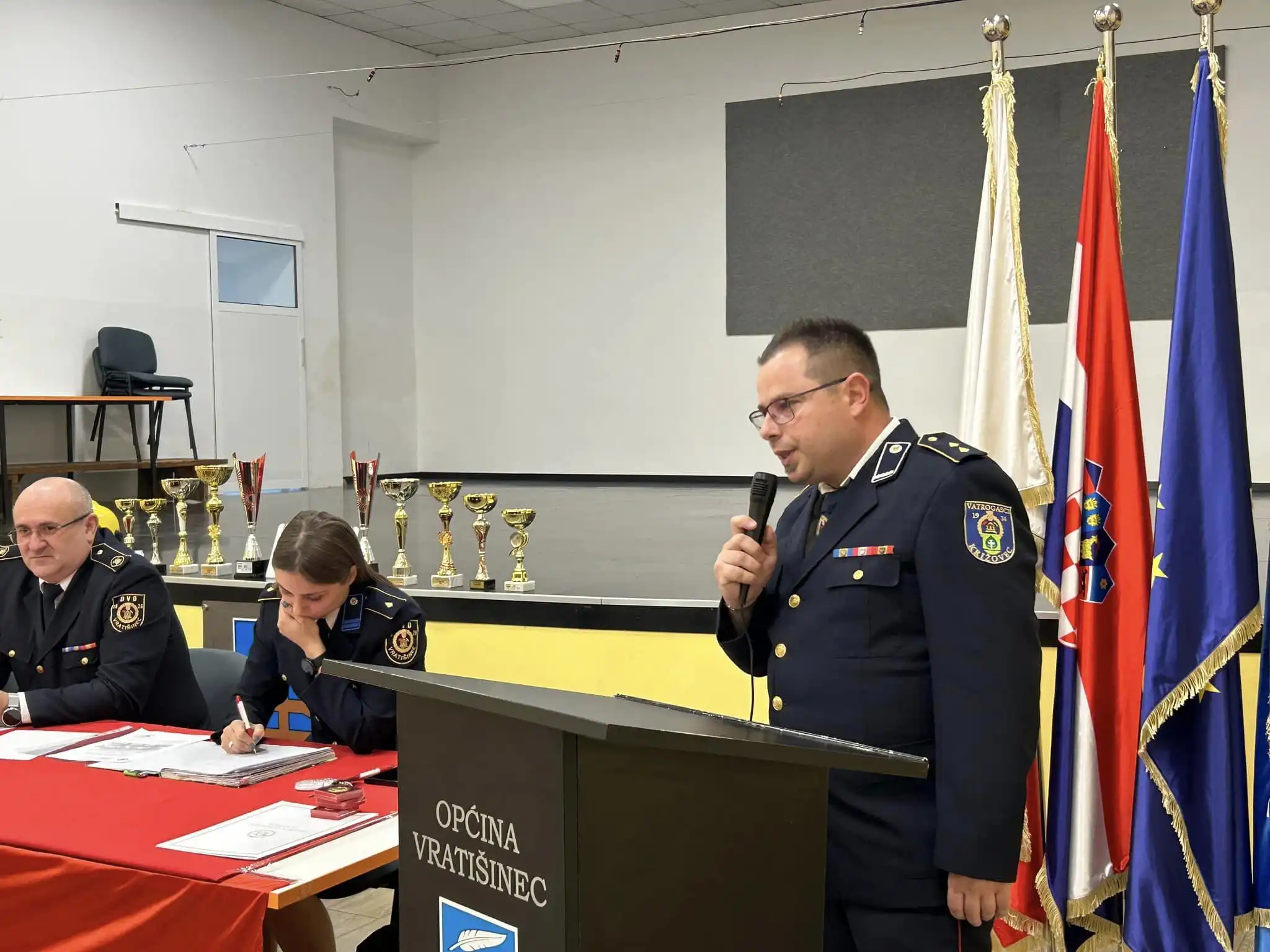 DVD Vratišinec, skupština (4) DVD Vratišinec, skupština (4)