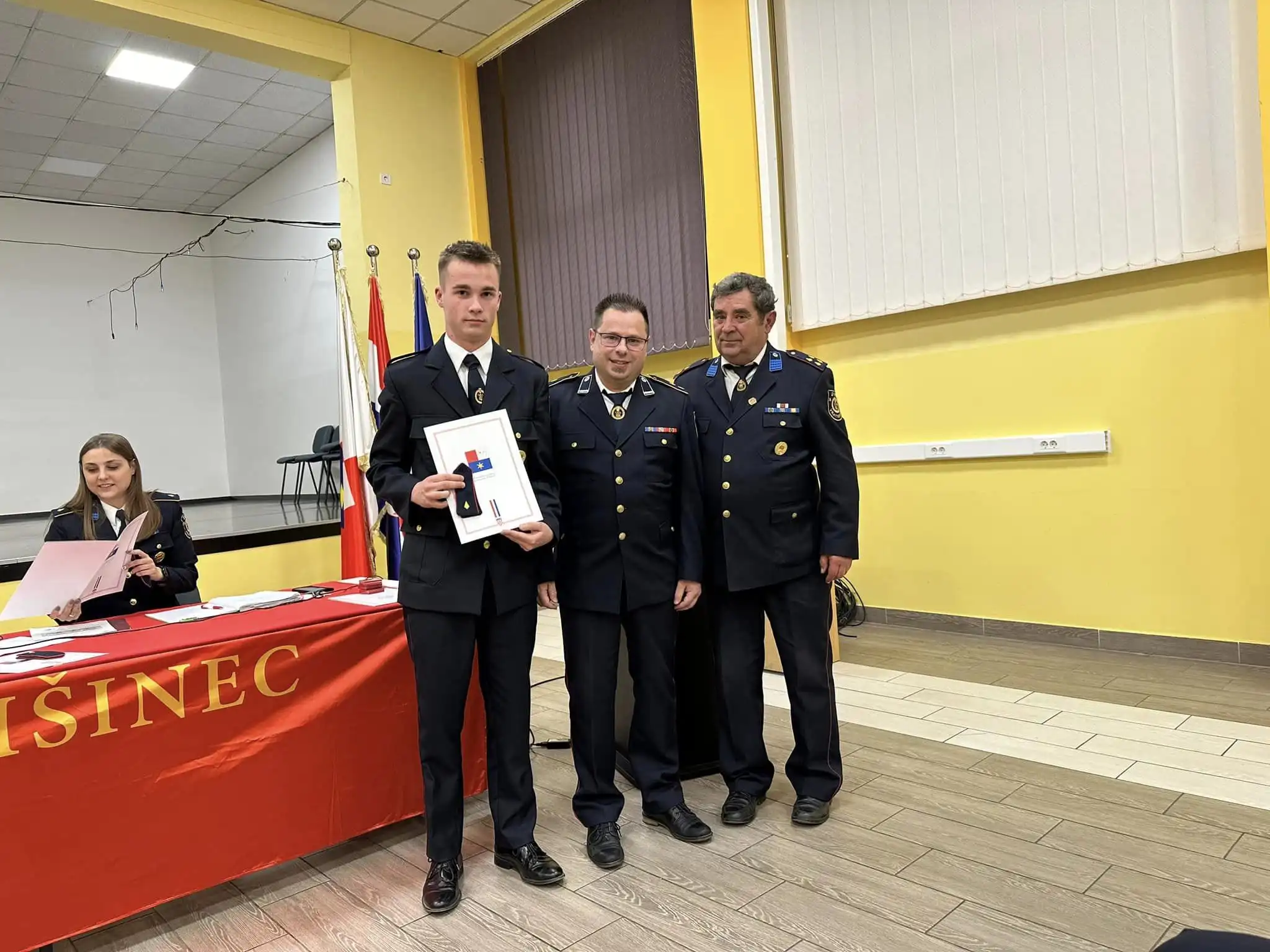 DVD Vratišinec, skupština (48) DVD Vratišinec, skupština (48)