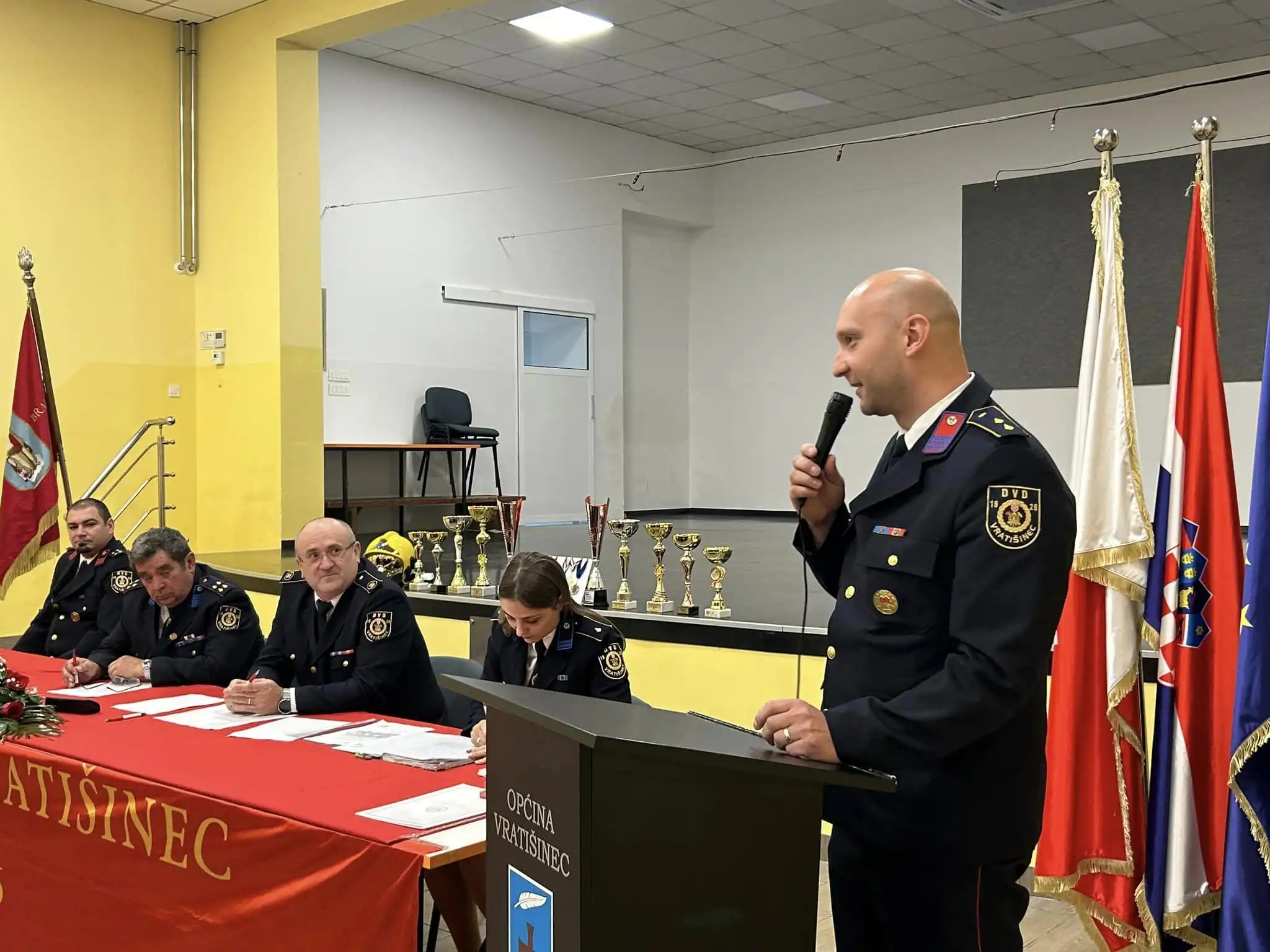 DVD Vratišinec, skupština (50) DVD Vratišinec, skupština (50)