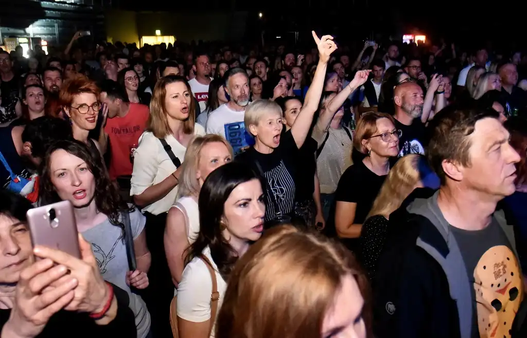 Damir Urban, Arena 13.4 (1)