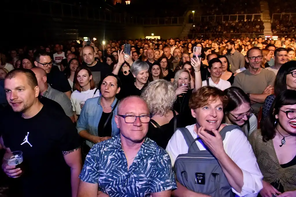 Damir Urban, Arena 13.4 (10)