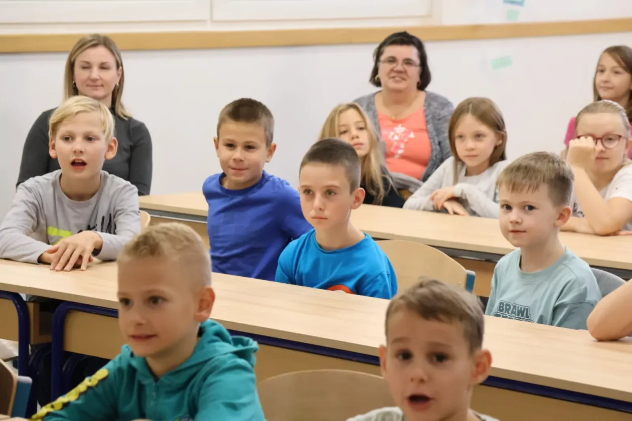 Dan darivatelja krvi, OŠ Draškovec, GDCK Prelog, Srećko Mirić (11) Dan darivatelja krvi, OŠ Draškovec, GDCK Prelog, Srećko Mirić (11)