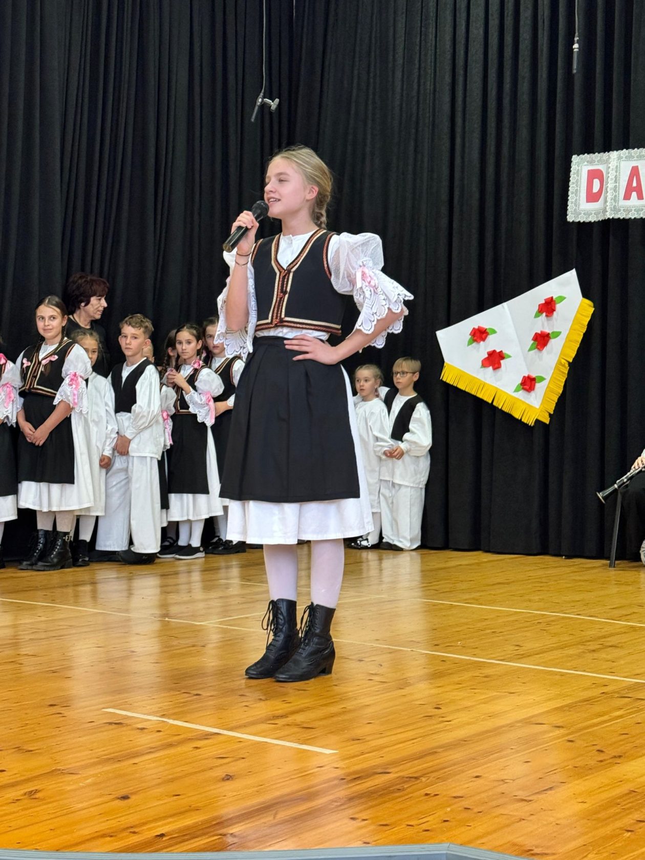 Dan popevke OŠ Domašinec 15