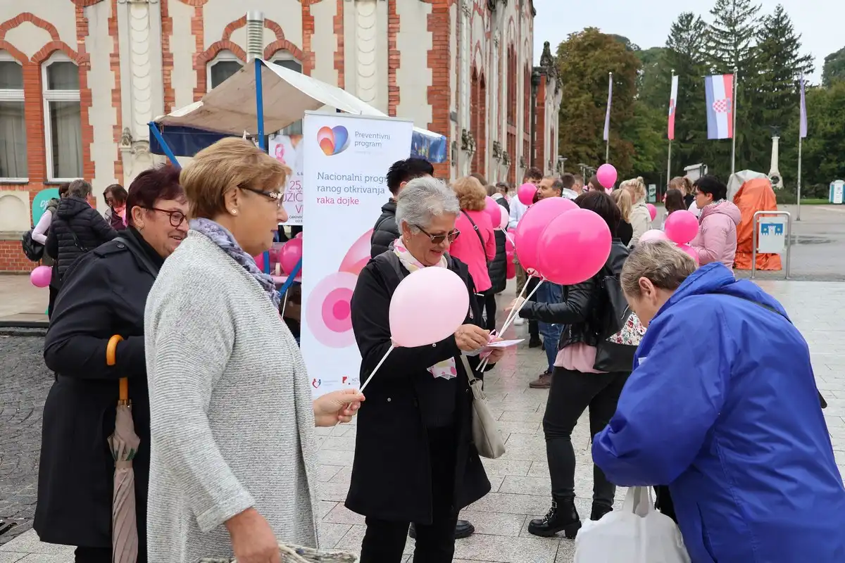 Dan ružičaste vrpce (2)