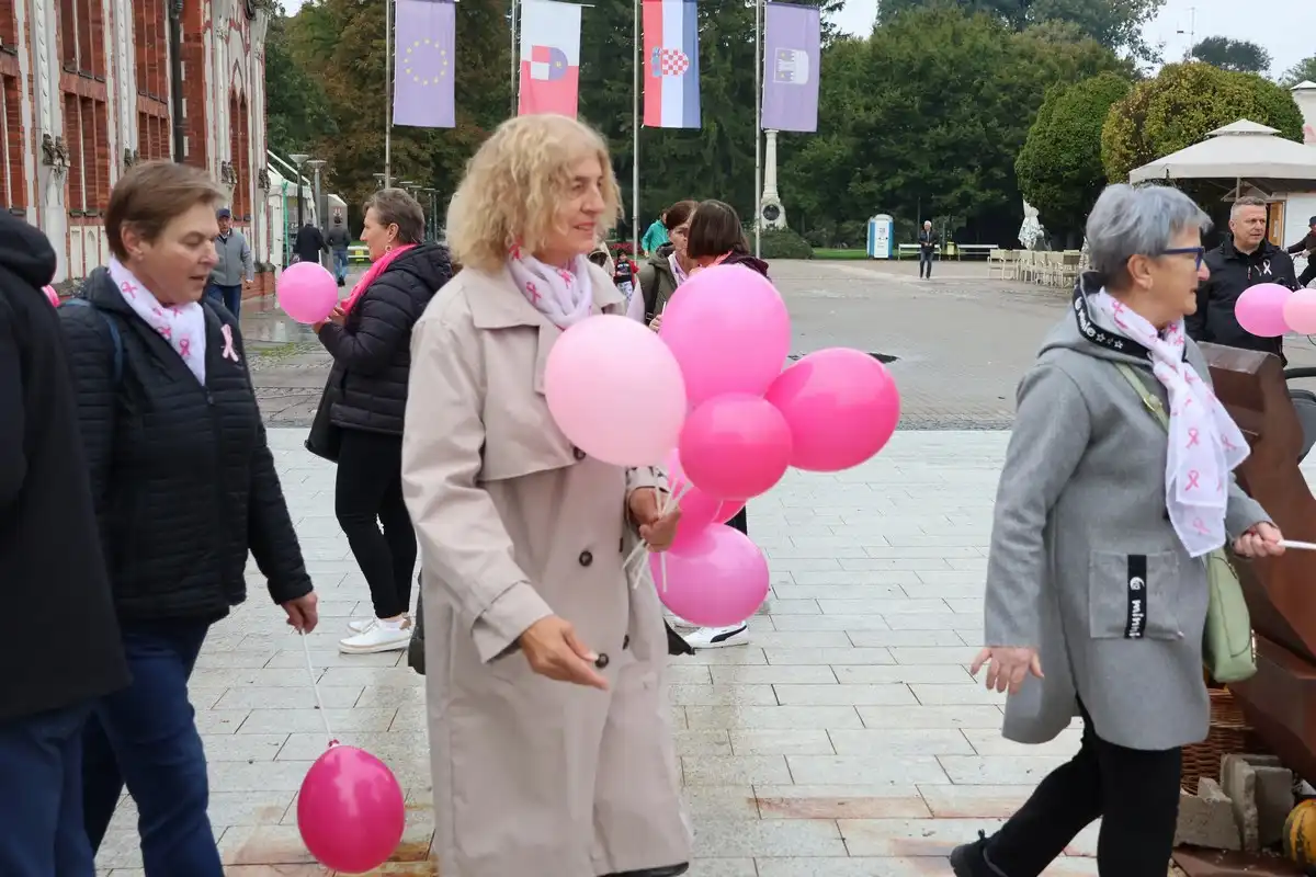 Dan ružičaste vrpce (23)