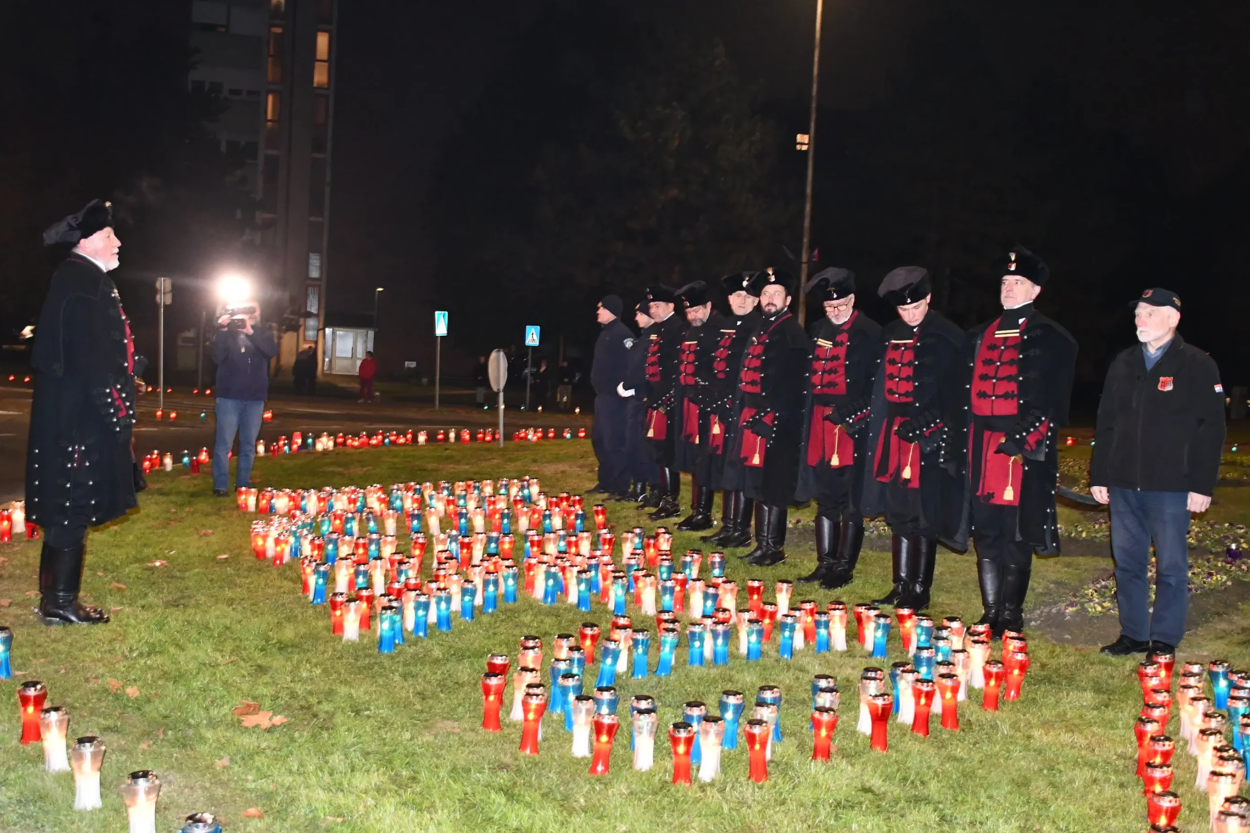 Dan sjećanja na žrtve Vukovara 2024 (30) Dan sjećanja na žrtve Vukovara 2024 (30)