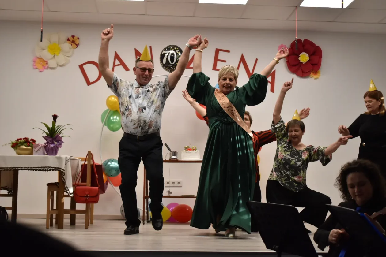 Dan žena Sivica (18)