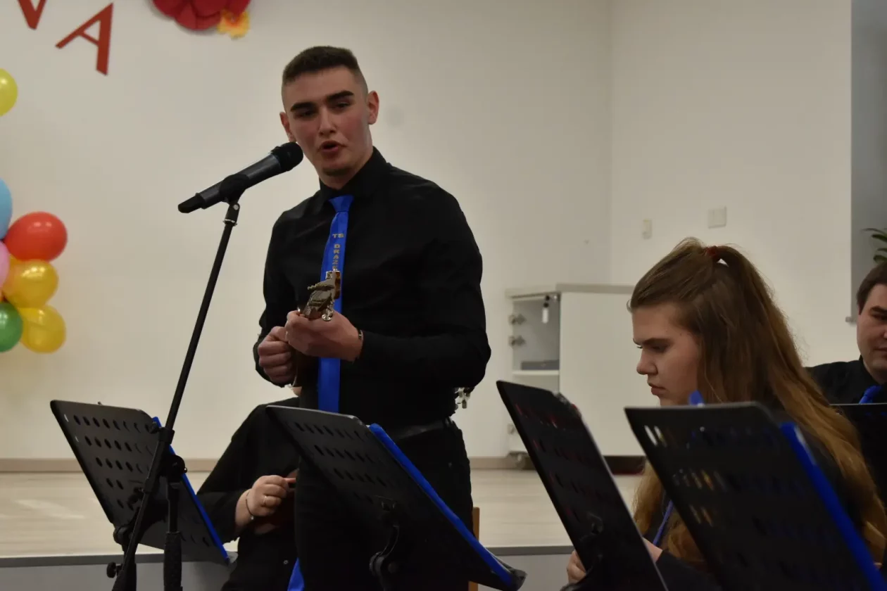 Dan žena Sivica (21)