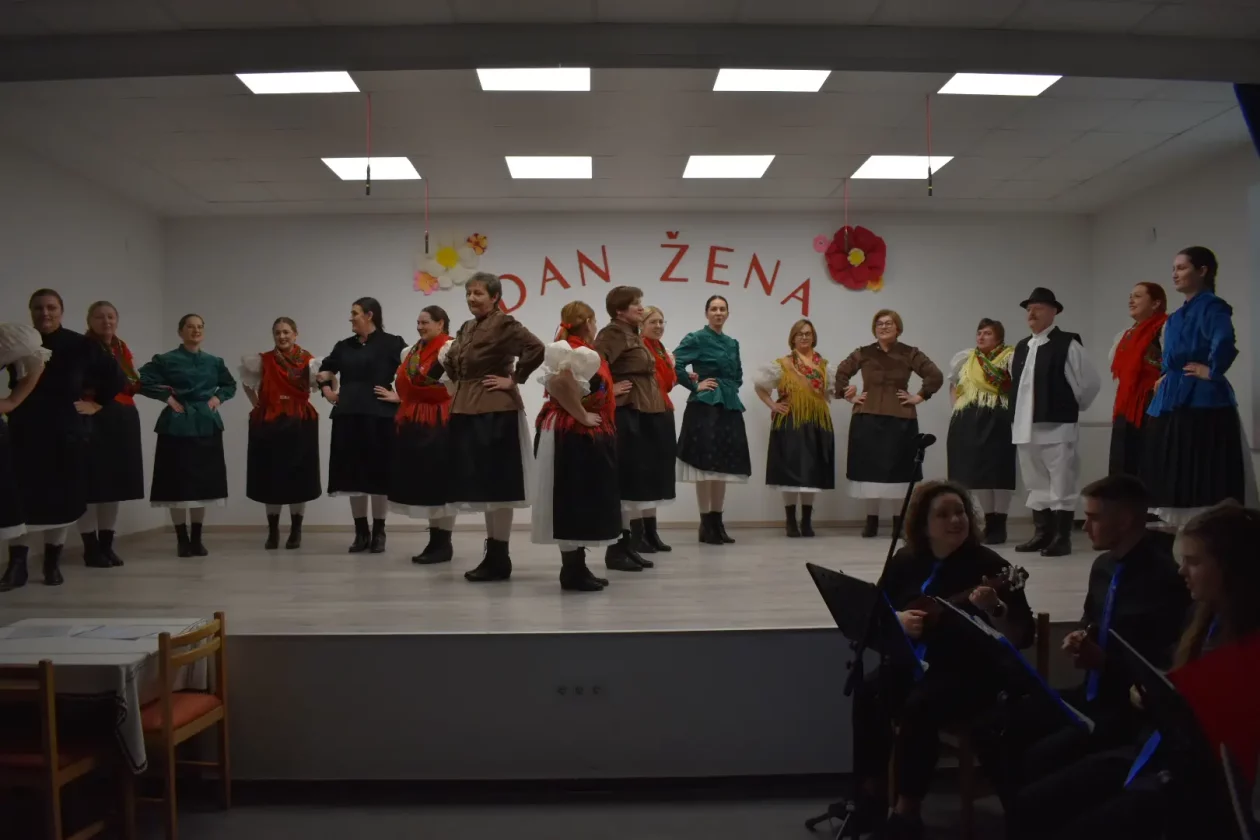 Dan žena Sivica (7)