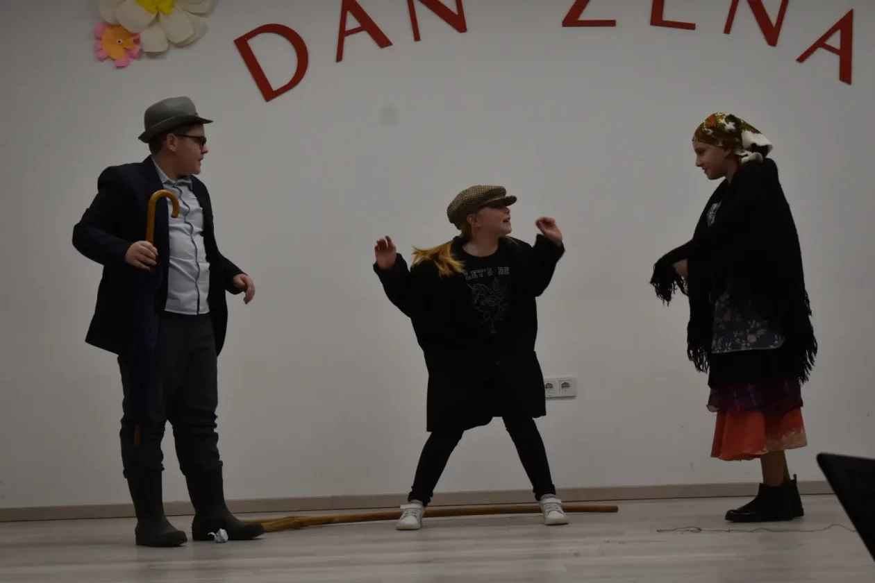 Dan žena Sivica (9)