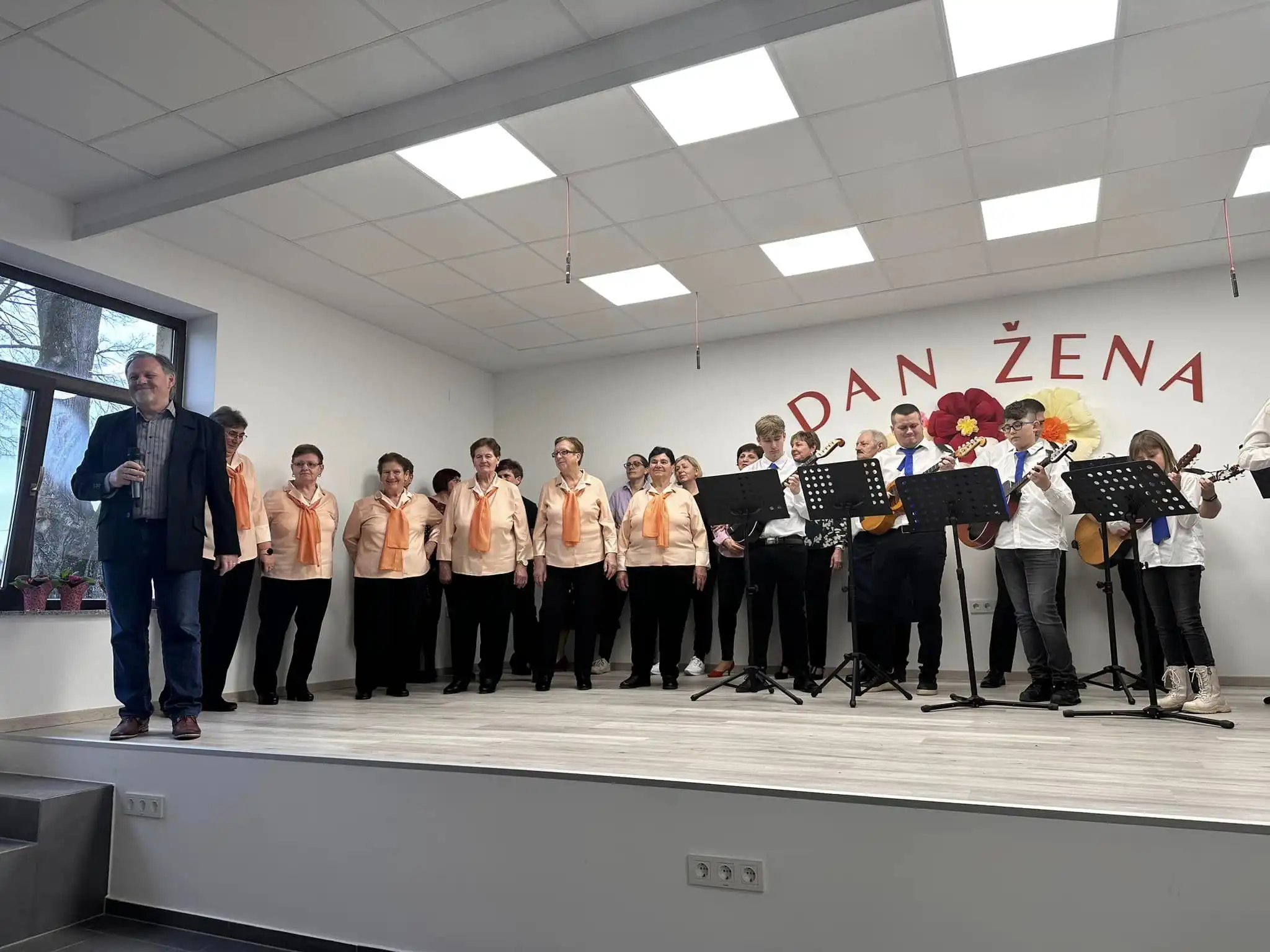 Dan žena Sivica, udruga žena sivica (10) Dan žena Sivica, udruga žena sivica (10)