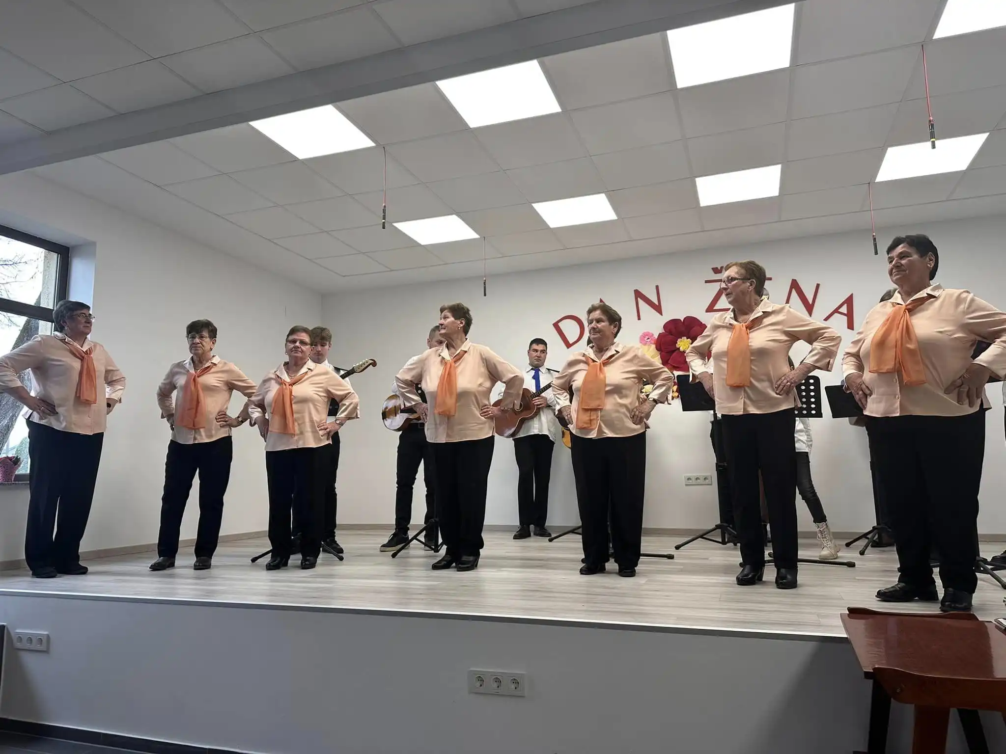 Dan žena Sivica, udruga žena sivica (11) Dan žena Sivica, udruga žena sivica (11)