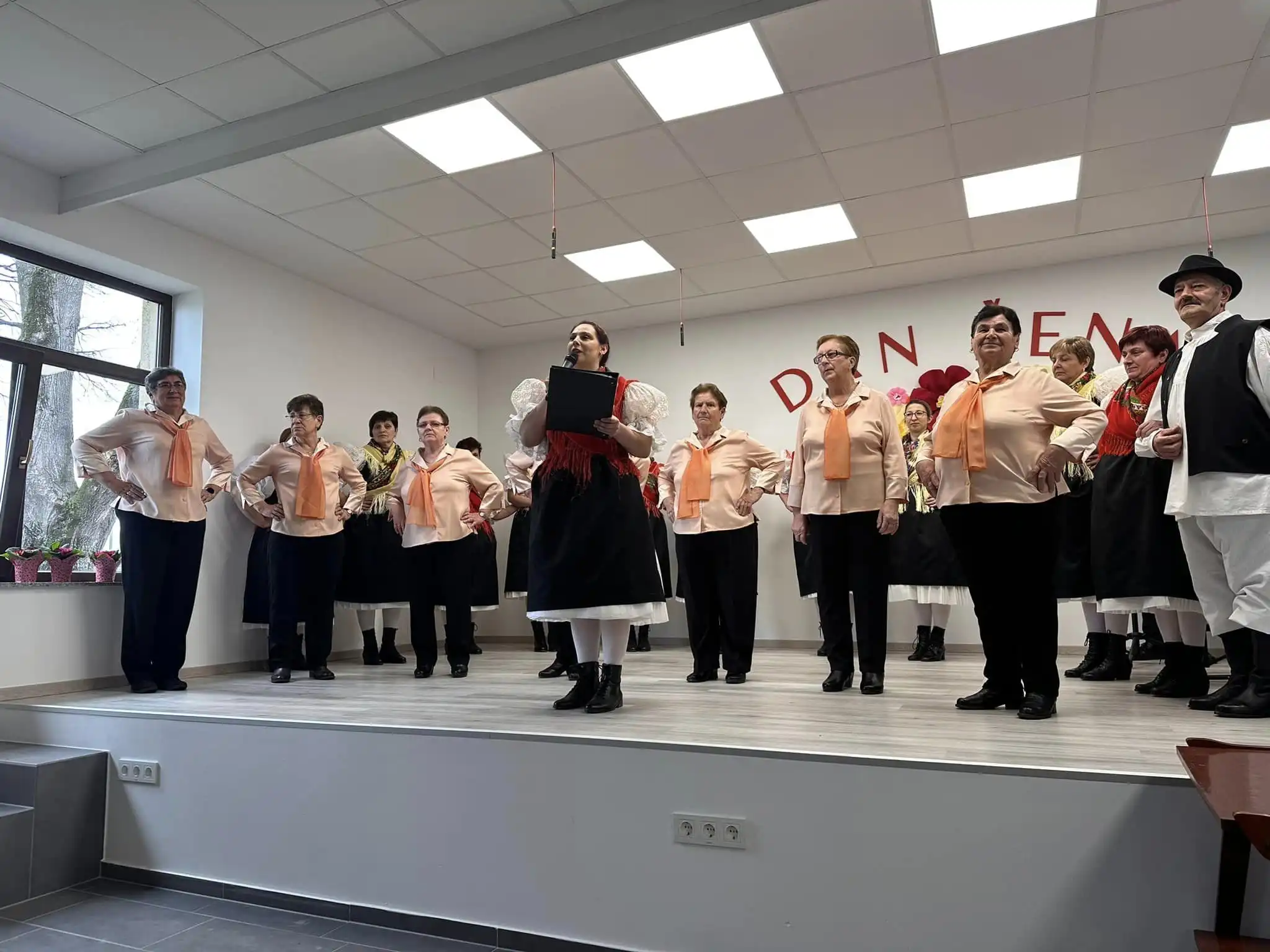 Dan žena Sivica, udruga žena sivica (12) Dan žena Sivica, udruga žena sivica (12)