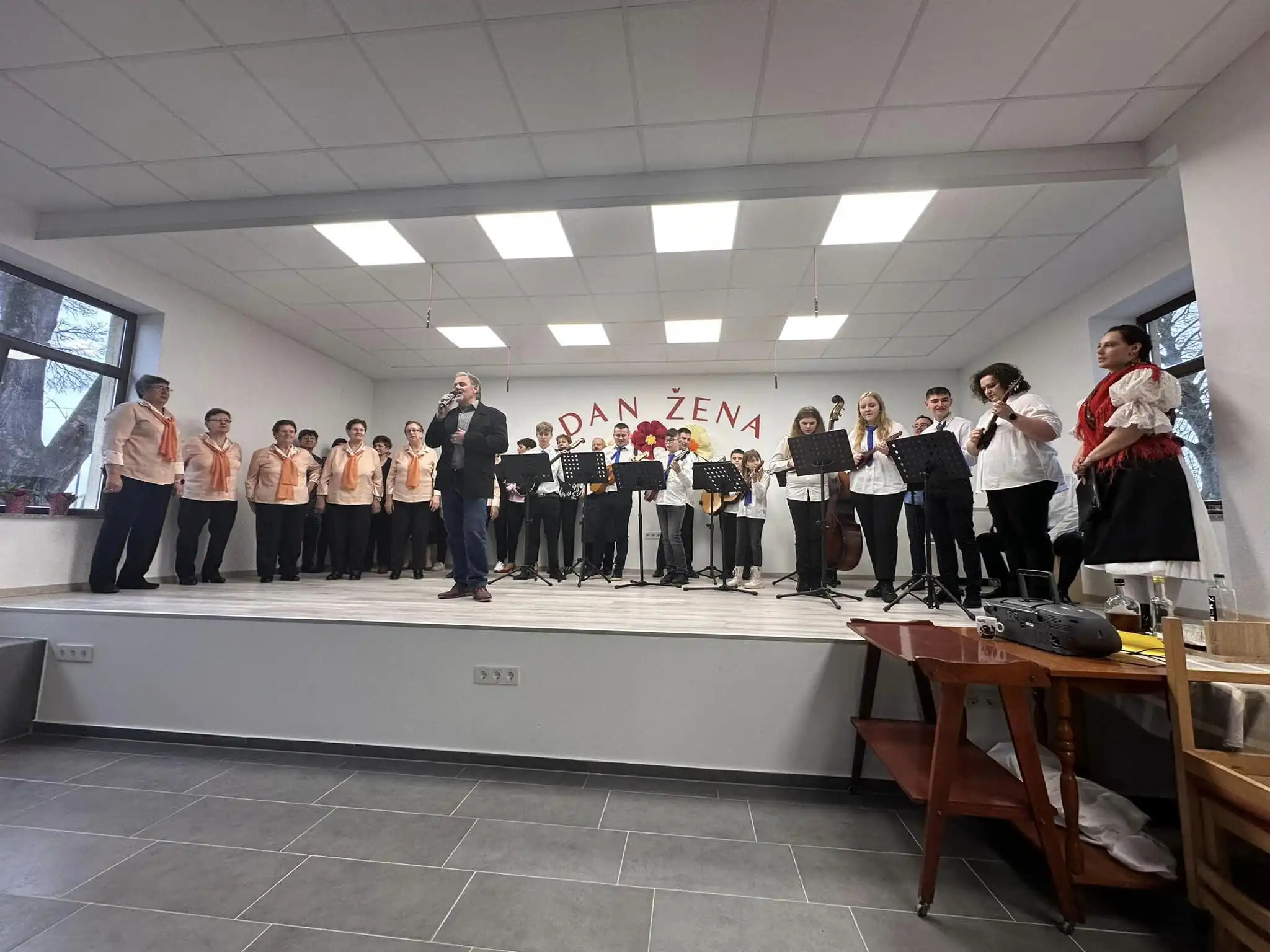 Dan žena Sivica, udruga žena sivica (7) Dan žena Sivica, udruga žena sivica (7)