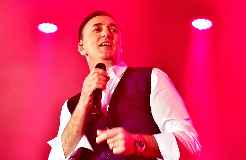 Dan žena uz glazbenu čaroliju Sergej Ćetković rasprodao Arenu Varaždin (14)