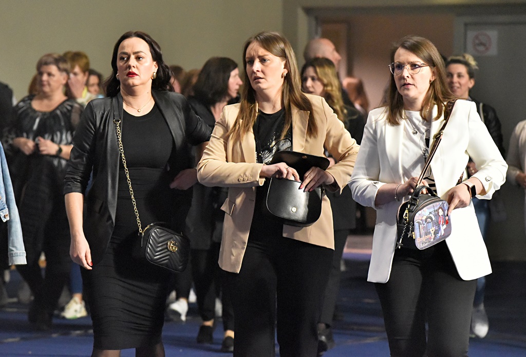 Dan žena uz glazbenu čaroliju Sergej Ćetković rasprodao Arenu Varaždin (18)