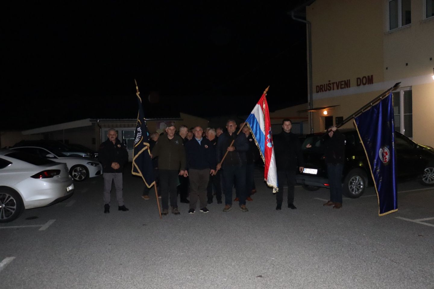 Dan žrtava Domovinskog rata u Belici obilježen misom i hodom do spomenika (12) Dan žrtava Domovinskog rata u Belici obilježen misom i hodom do spomenika (12)