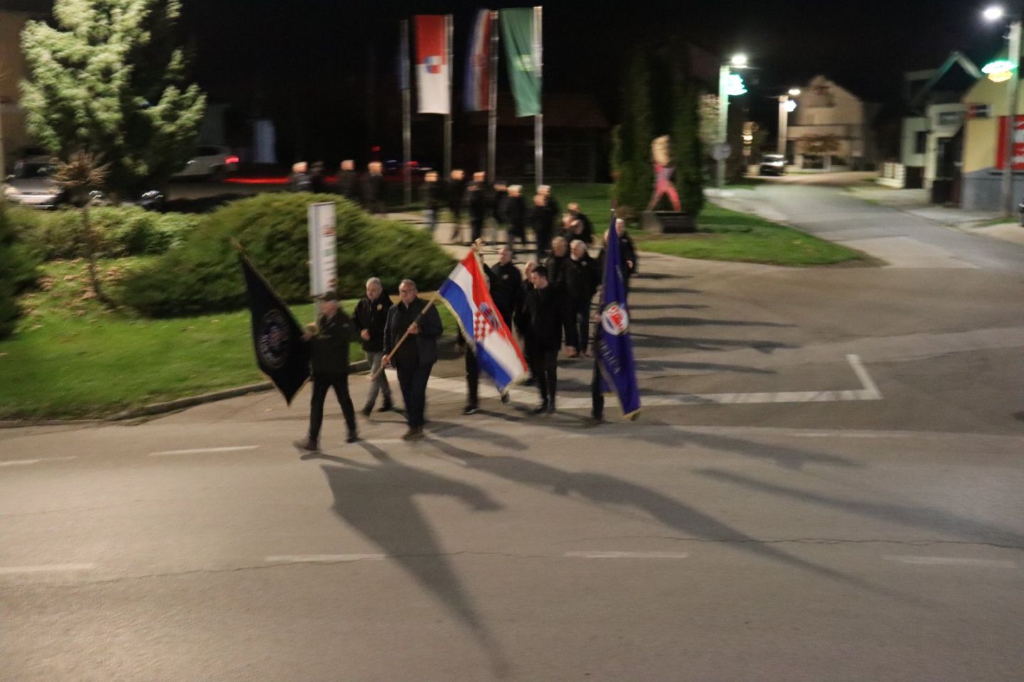 Dan žrtava Domovinskog rata u Belici obilježen misom i hodom do spomenika (14) Dan žrtava Domovinskog rata u Belici obilježen misom i hodom do spomenika (14)