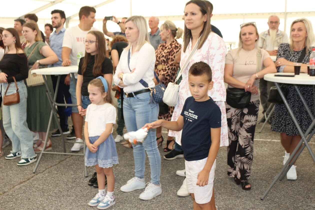 Dani općine Kotoriba KUD i mažoret 7