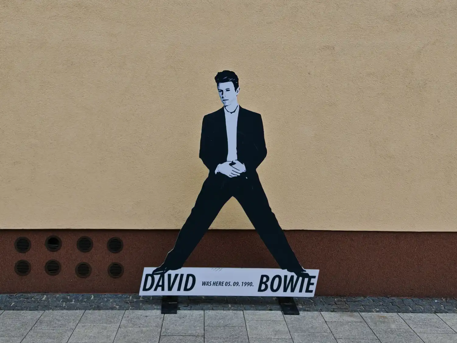 David Bowie instalacija David Bowie instalacija