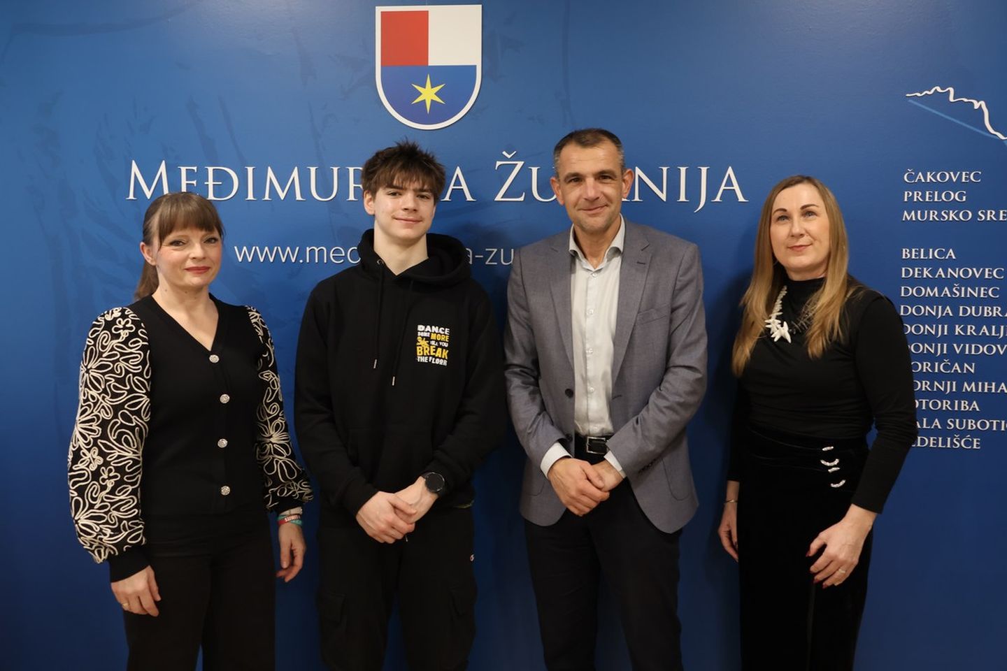 David Pahor prijem kod Posvca (1) David Pahor prijem kod Posvca (1)