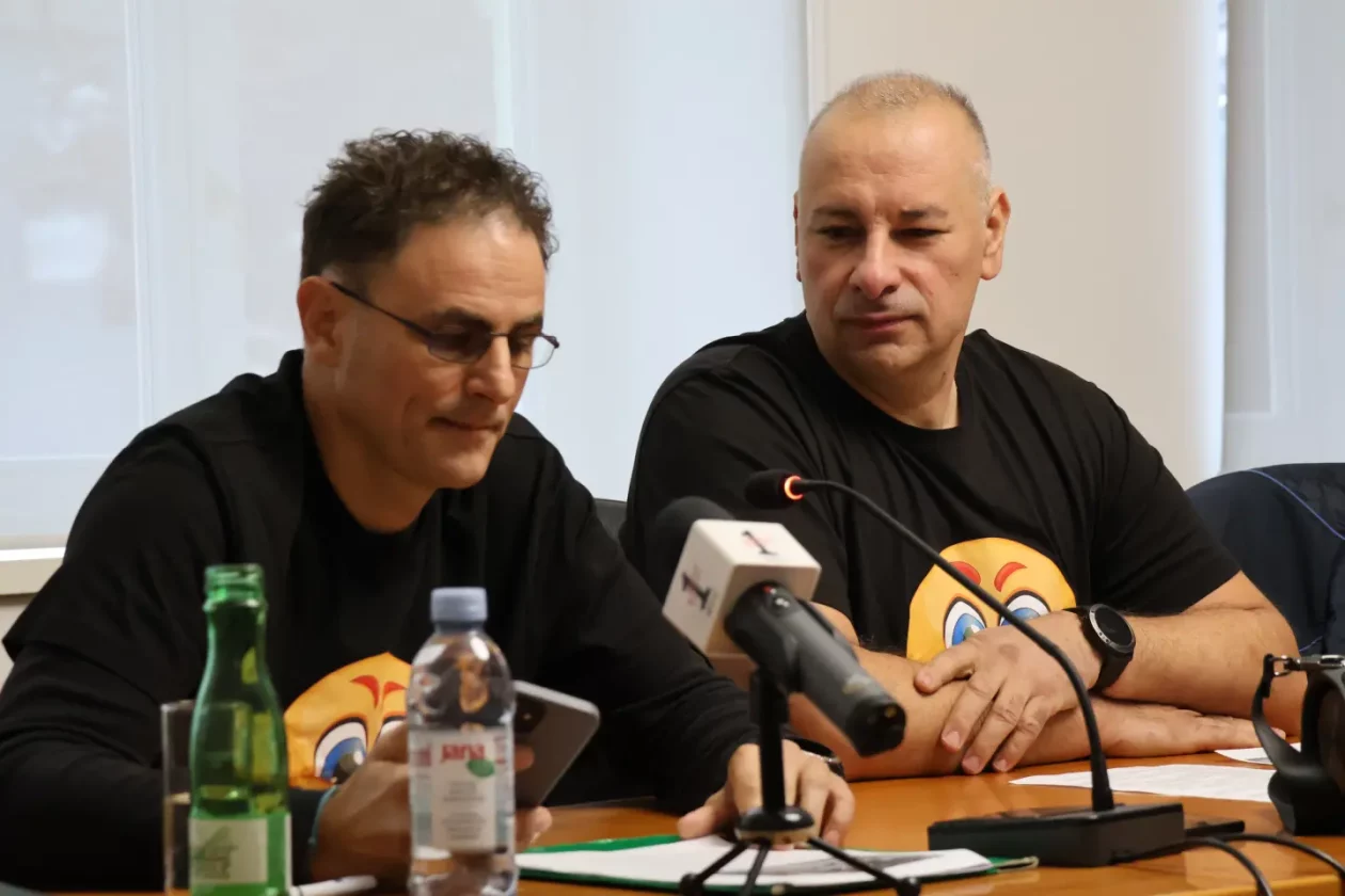 Davor Križaić, Igor Rešetar, pressica, afera mikrofon (11)