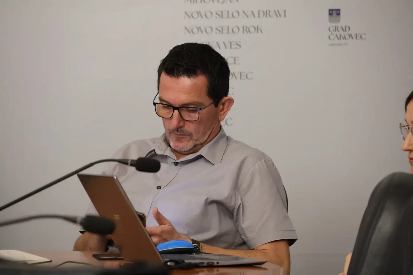 Davor Križaić, Igor Rešetar, pressica, afera mikrofon (14)