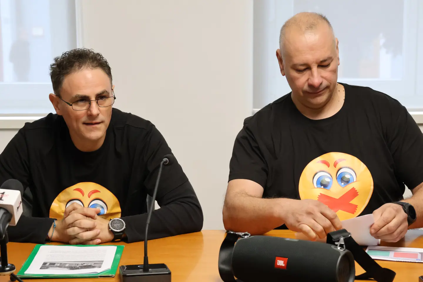 Davor Križaić, Igor Rešetar, pressica, afera mikrofon (2)