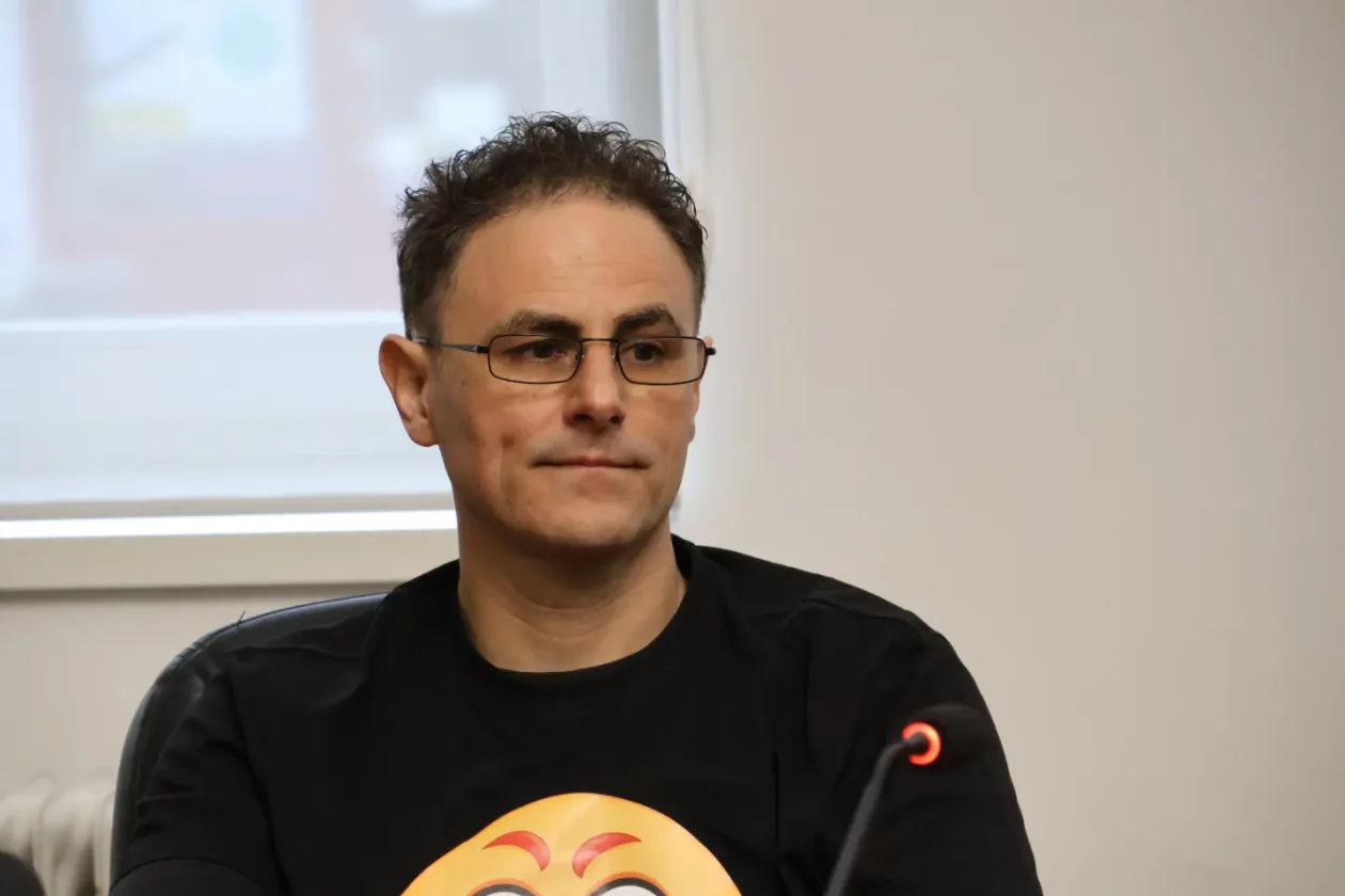 Davor Križaić, Igor Rešetar, pressica, afera mikrofon (8)