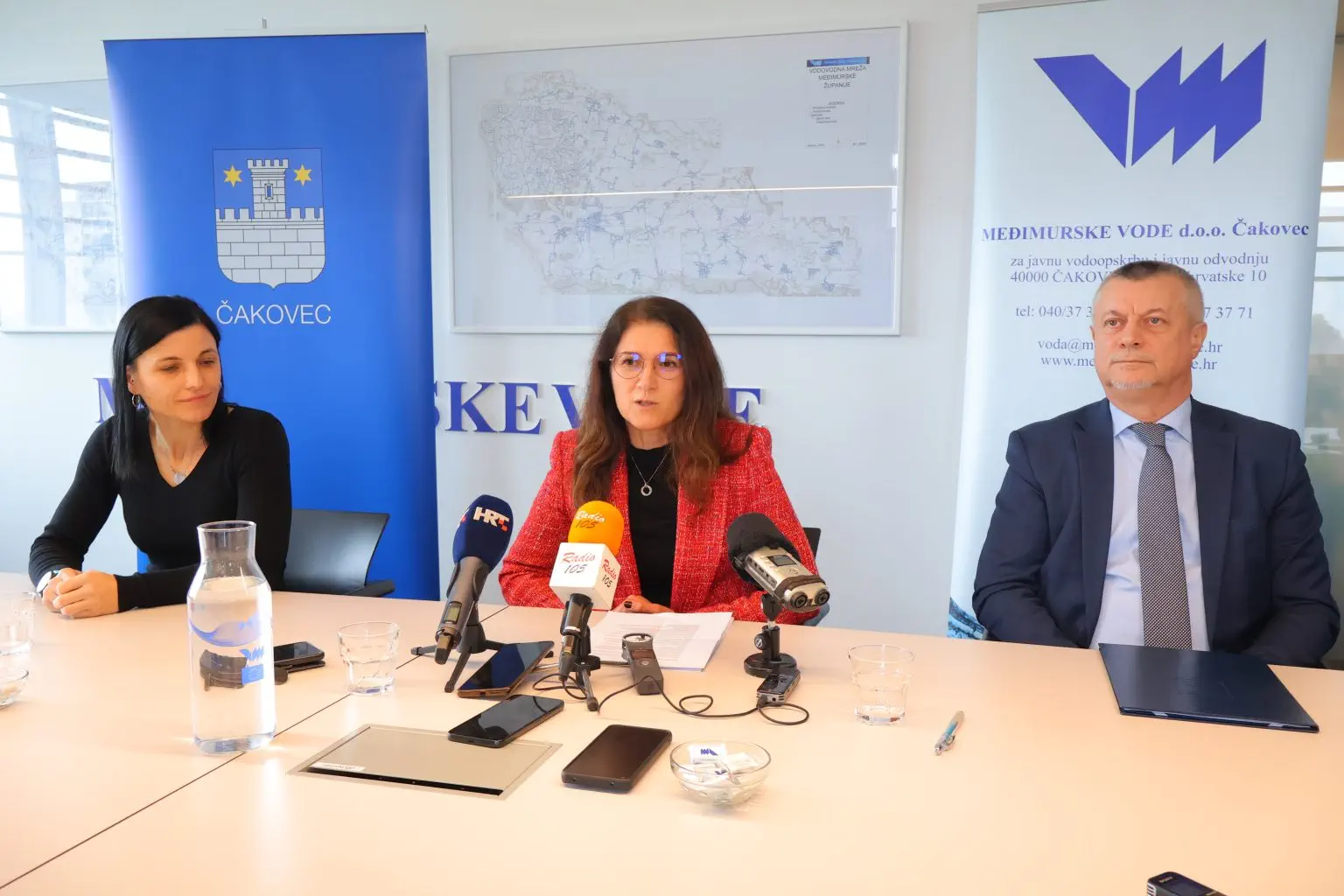 Davor Vukmirić, Ljerka Cividini, Sunčana Glavak (4) Davor Vukmirić, Ljerka Cividini, Sunčana Glavak (4)