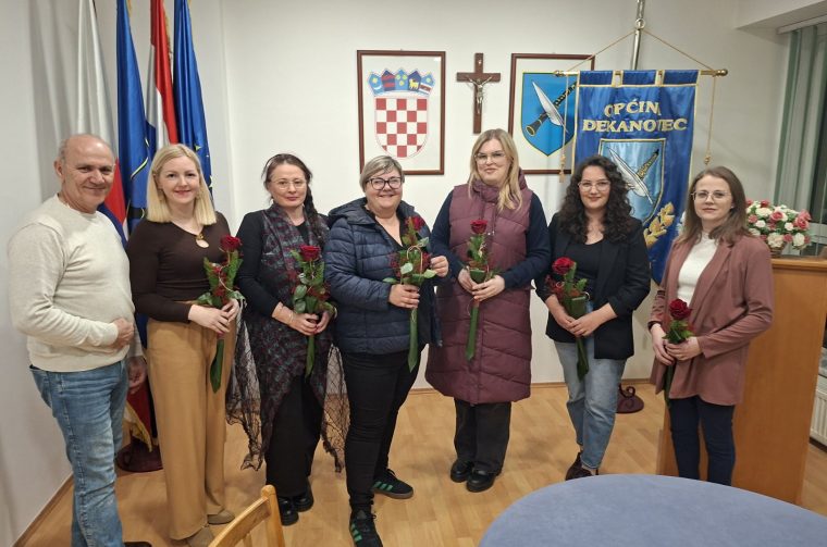 Dekanovec dan žena (1)