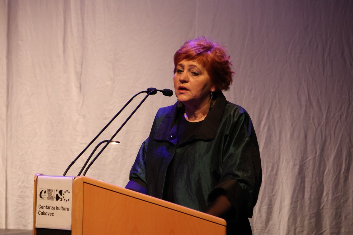 Deseta Smotra pjevačkih zborova osnovnih i srednjih škola MŽ 2025 (14) Deseta Smotra pjevačkih zborova osnovnih i srednjih škola MŽ 2025 (18)