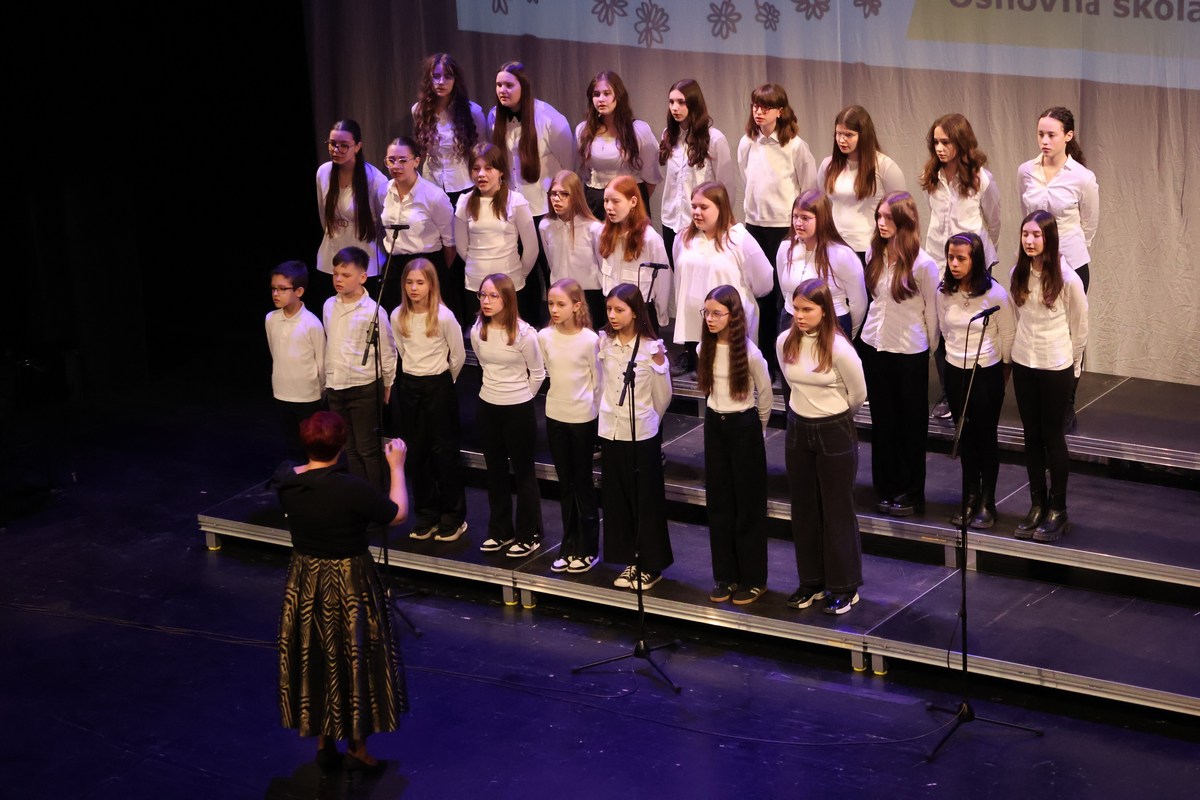 Deseta Smotra pjevačkih zborova osnovnih i srednjih škola MŽ 2025 (16) Deseta Smotra pjevačkih zborova osnovnih i srednjih škola MŽ 2025 (18)