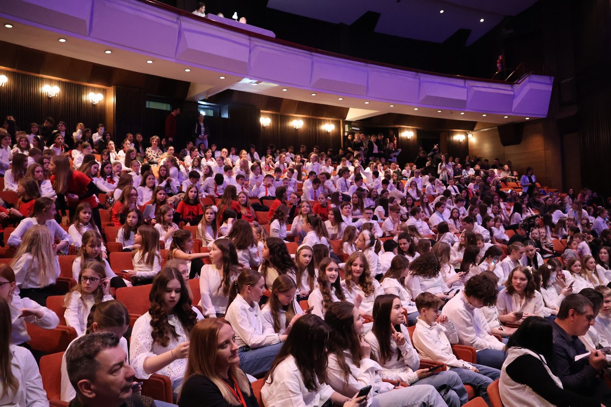 Deseta Smotra pjevačkih zborova osnovnih i srednjih škola MŽ 2025 (24) Deseta Smotra pjevačkih zborova osnovnih i srednjih škola MŽ 2025 (18)