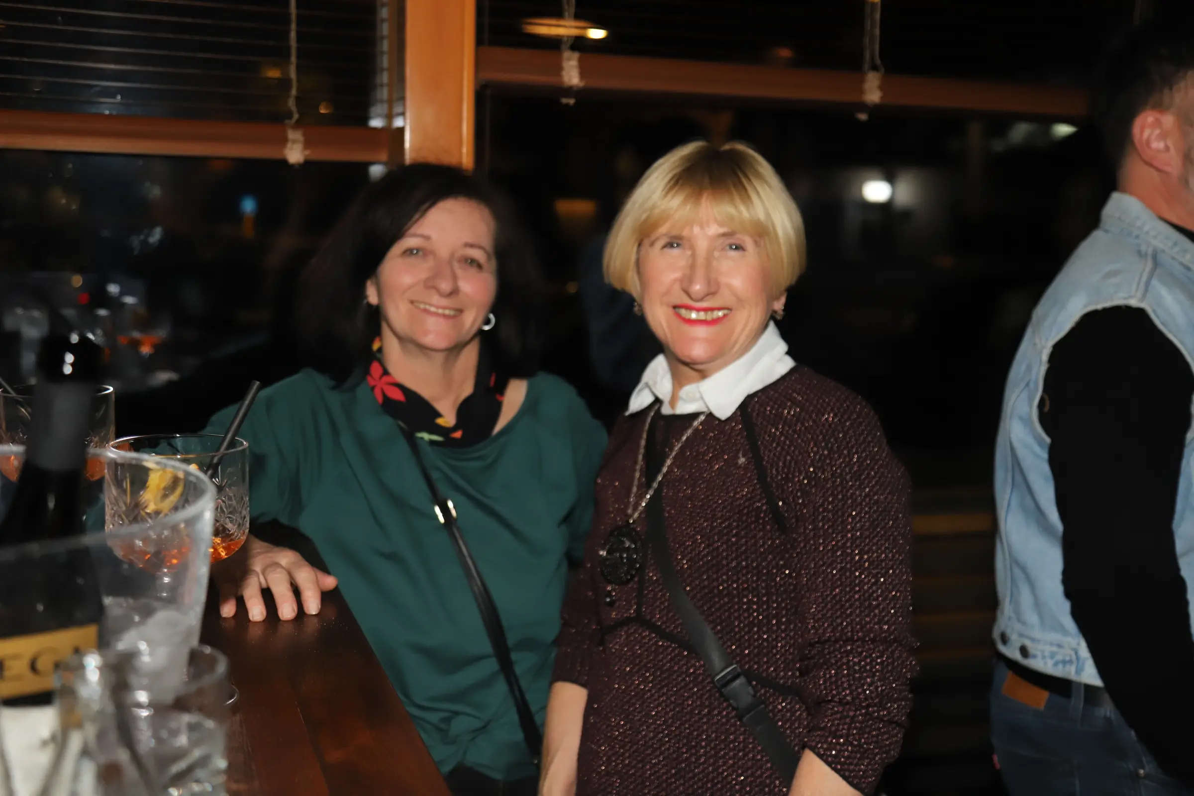 Dijana Patrix bar 23.11 (10) Dijana Patrix bar 23.11 (10)