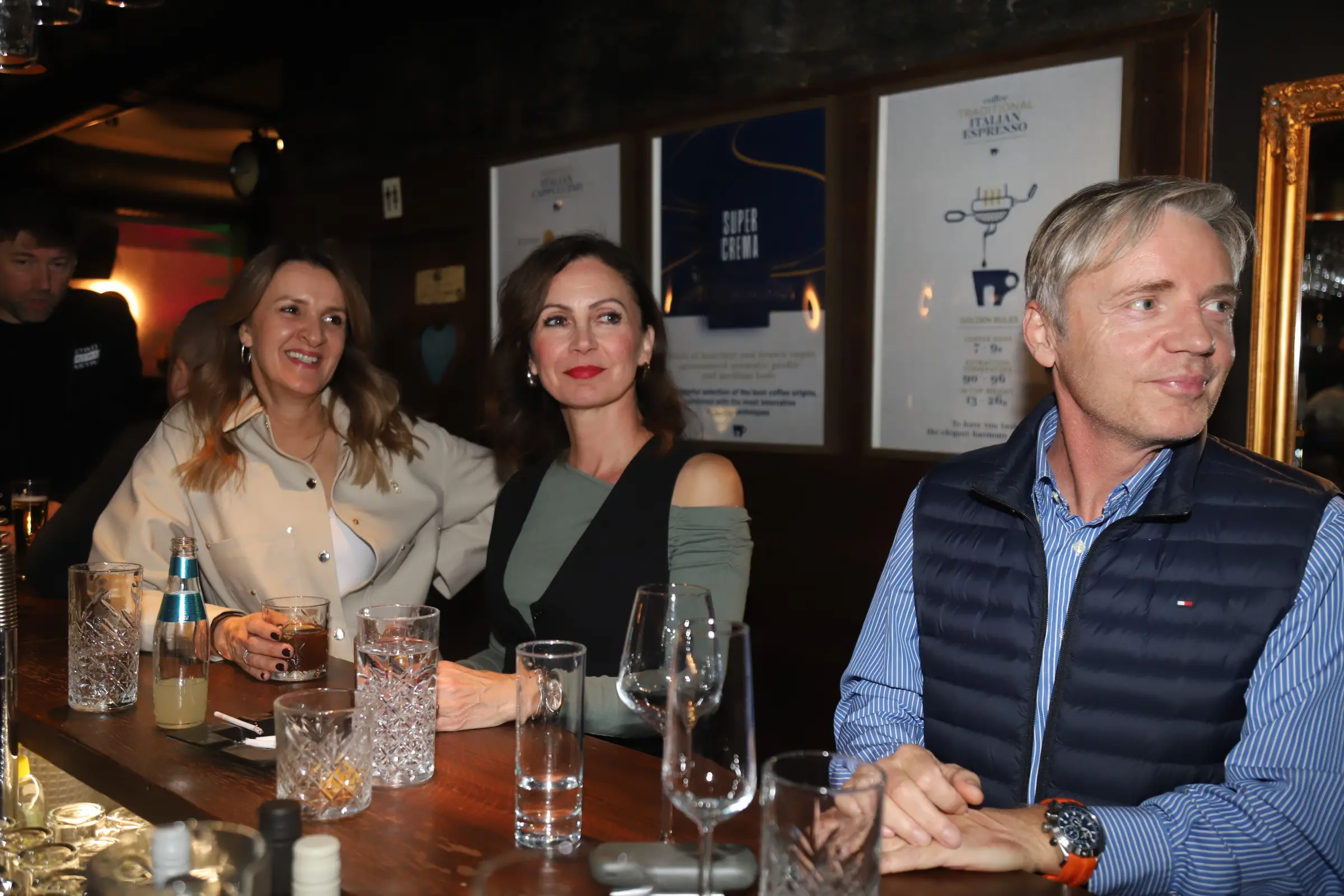 Dijana Patrix bar 23.11 (23) Dijana Patrix bar 23.11 (23)