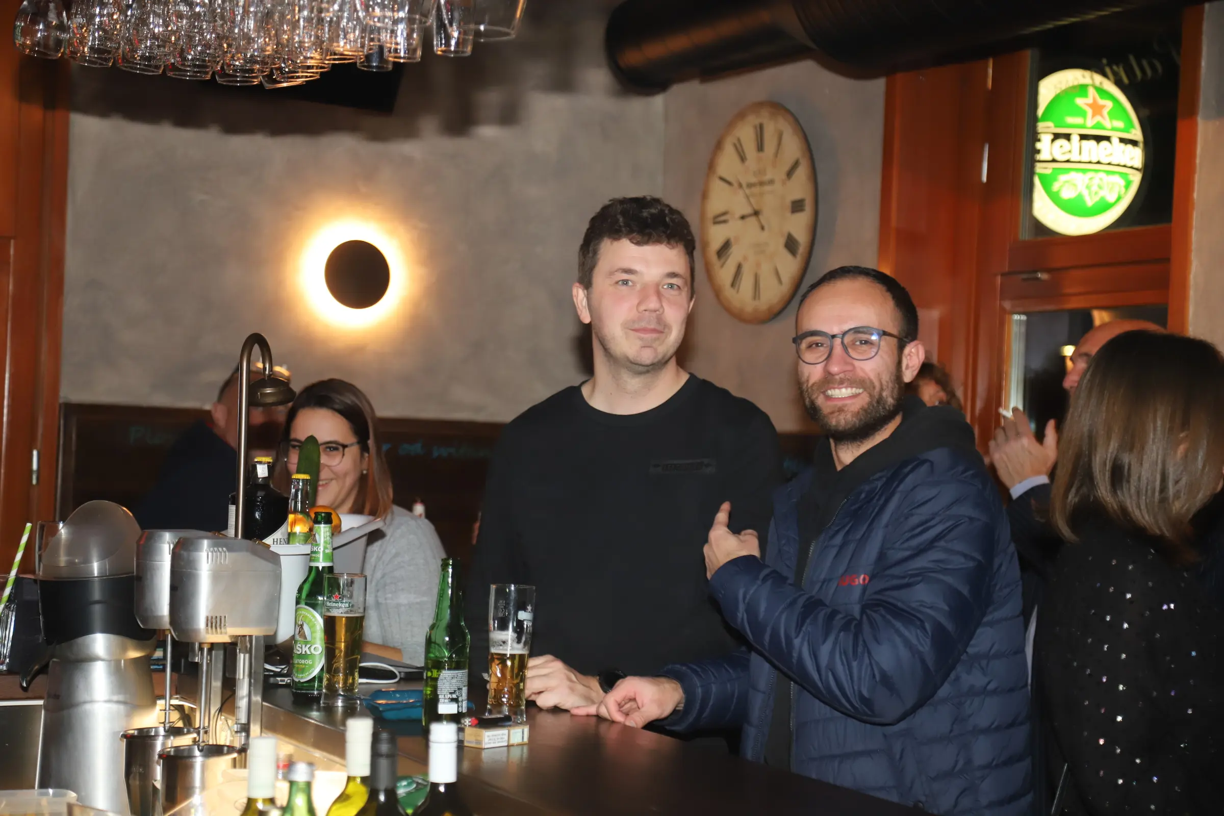 Dijana Patrix bar 23.11 (3) Dijana Patrix bar 23.11 (3)