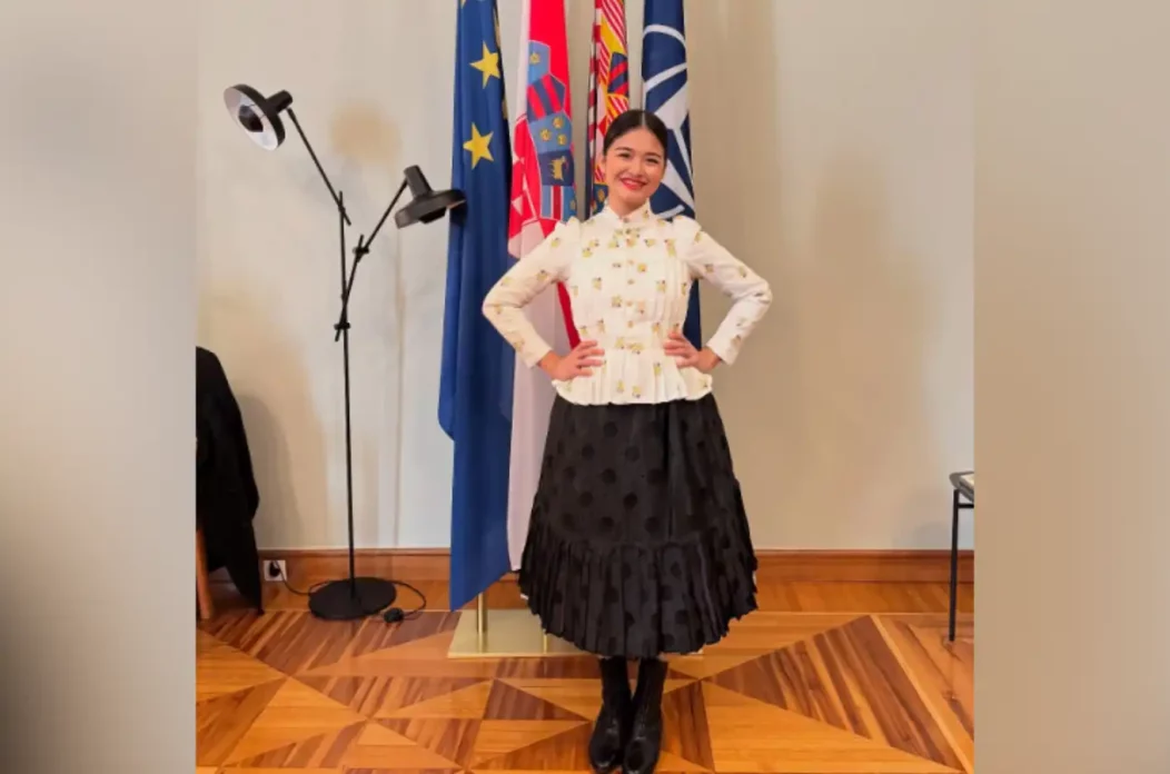 CHRIZTEL Renae Aceveda CHRIZTEL Renae Aceveda