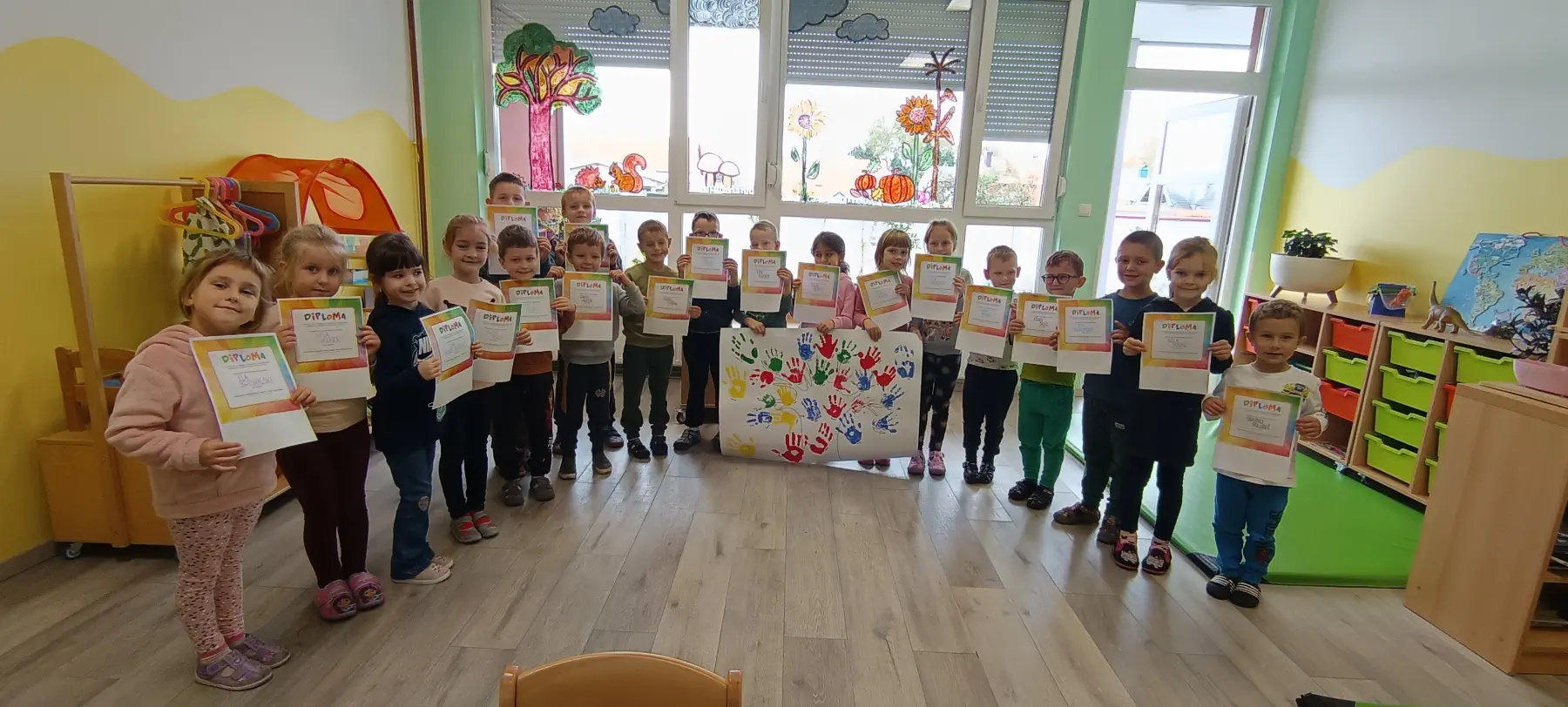 Djeca iz skupine Mravići učila o važnosti pomaganja osobama s invaliditetom kroz interaktivne aktivnosti (3) Djeca iz skupine Mravići učila o važnosti pomaganja osobama s invaliditetom kroz interaktivne aktivnosti (3)