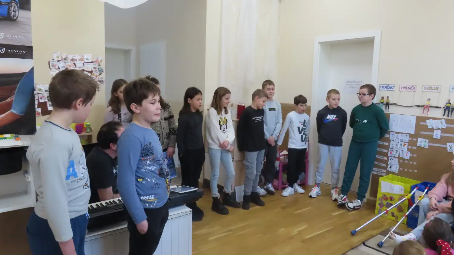 Djeca iz vrtića i školarci zajedno Ivanovec pokazuje kako prijelaz u školu može biti lak (2)