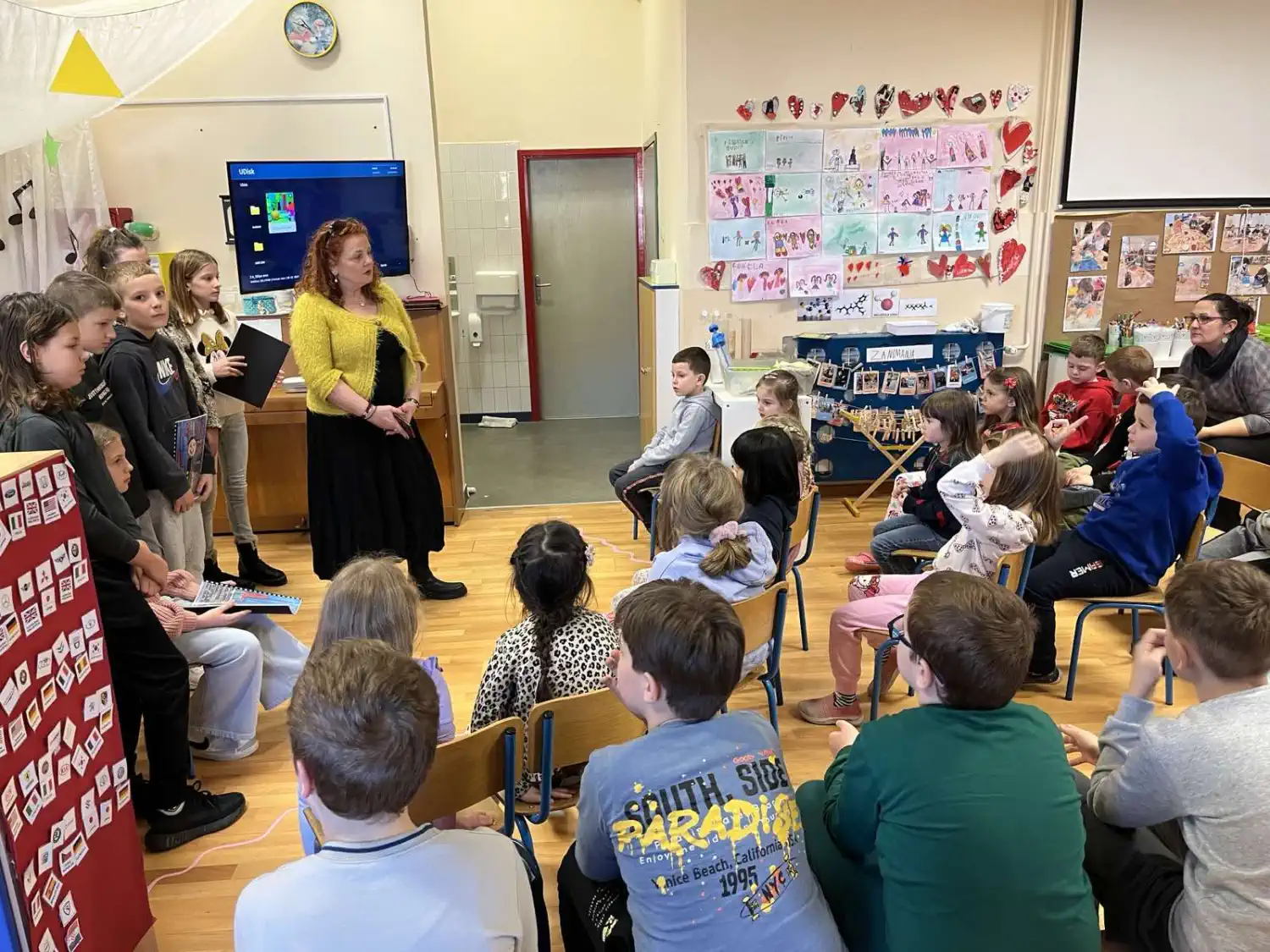 Djeca iz vrtića i školarci zajedno Ivanovec pokazuje kako prijelaz u školu može biti lak (3)