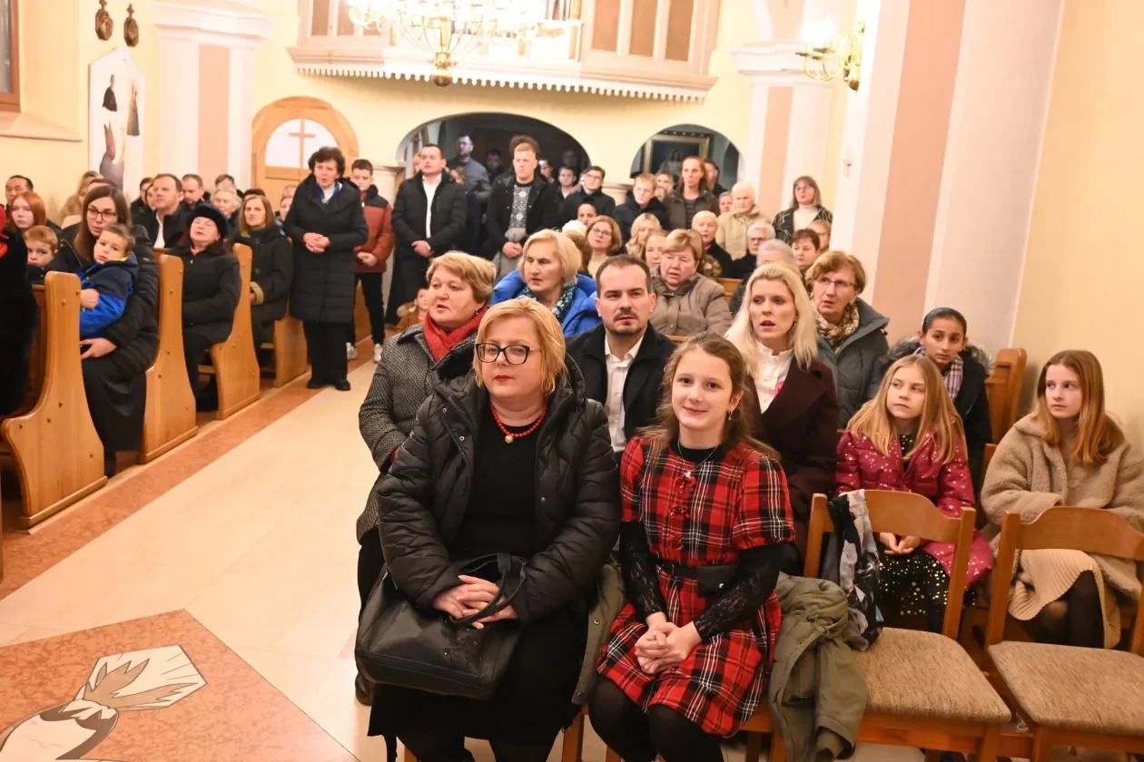 Dječja polnoćka Ivanovec (9) Dječja polnoćka Ivanovec (9)