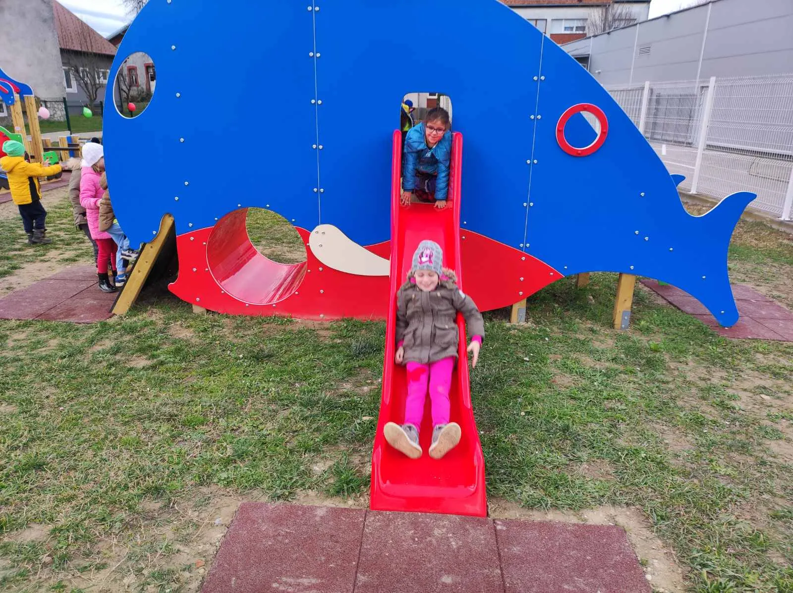 Dječje igralište u Kotoribi (15)