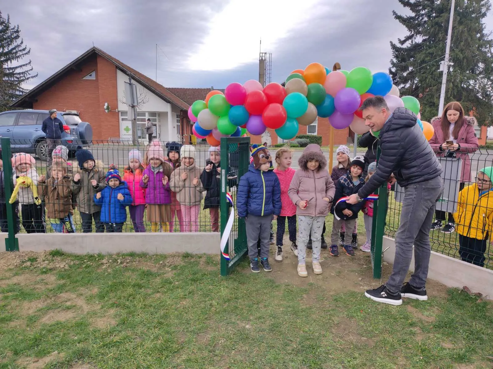 Dječje igralište u Kotoribi (17)