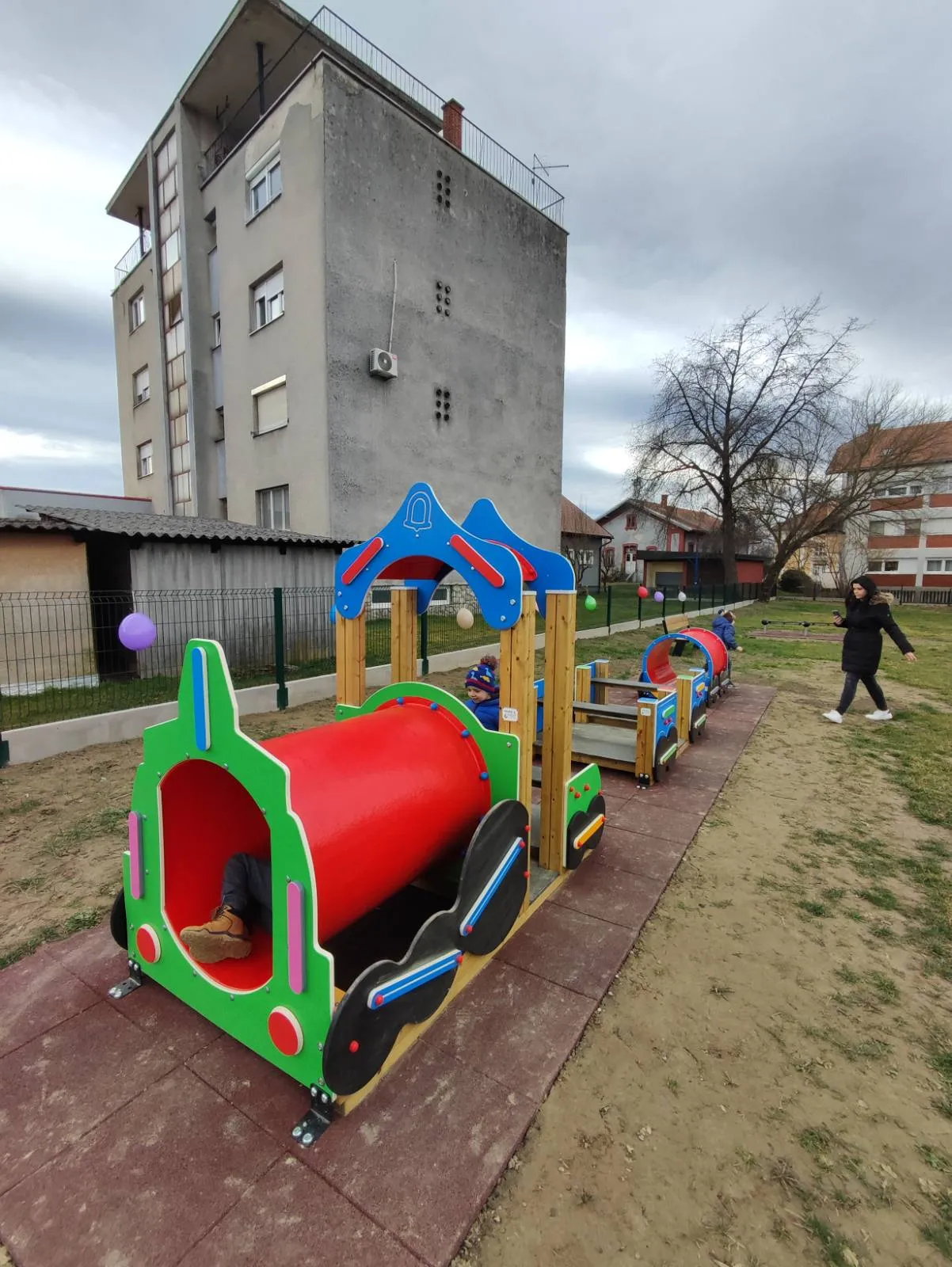 Dječje igralište u Kotoribi (9)